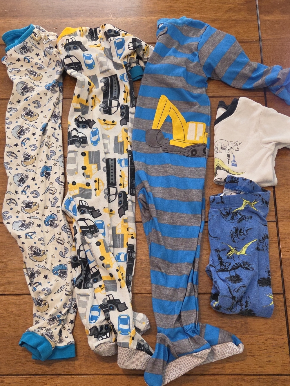 Carters & Childrens Place Boys Pj Bundle- Size 2T